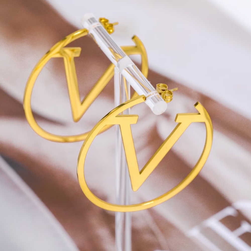 New! ✨ Stunning Luxury Designer Gold-tone V Hoop Earrings Fashion Jewelry Vlogo - Picture 12 of 15